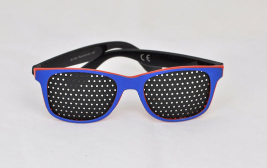 Gafas estenopeicas para niños