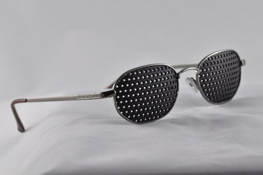 Gafas Estenopeicas Metálicas